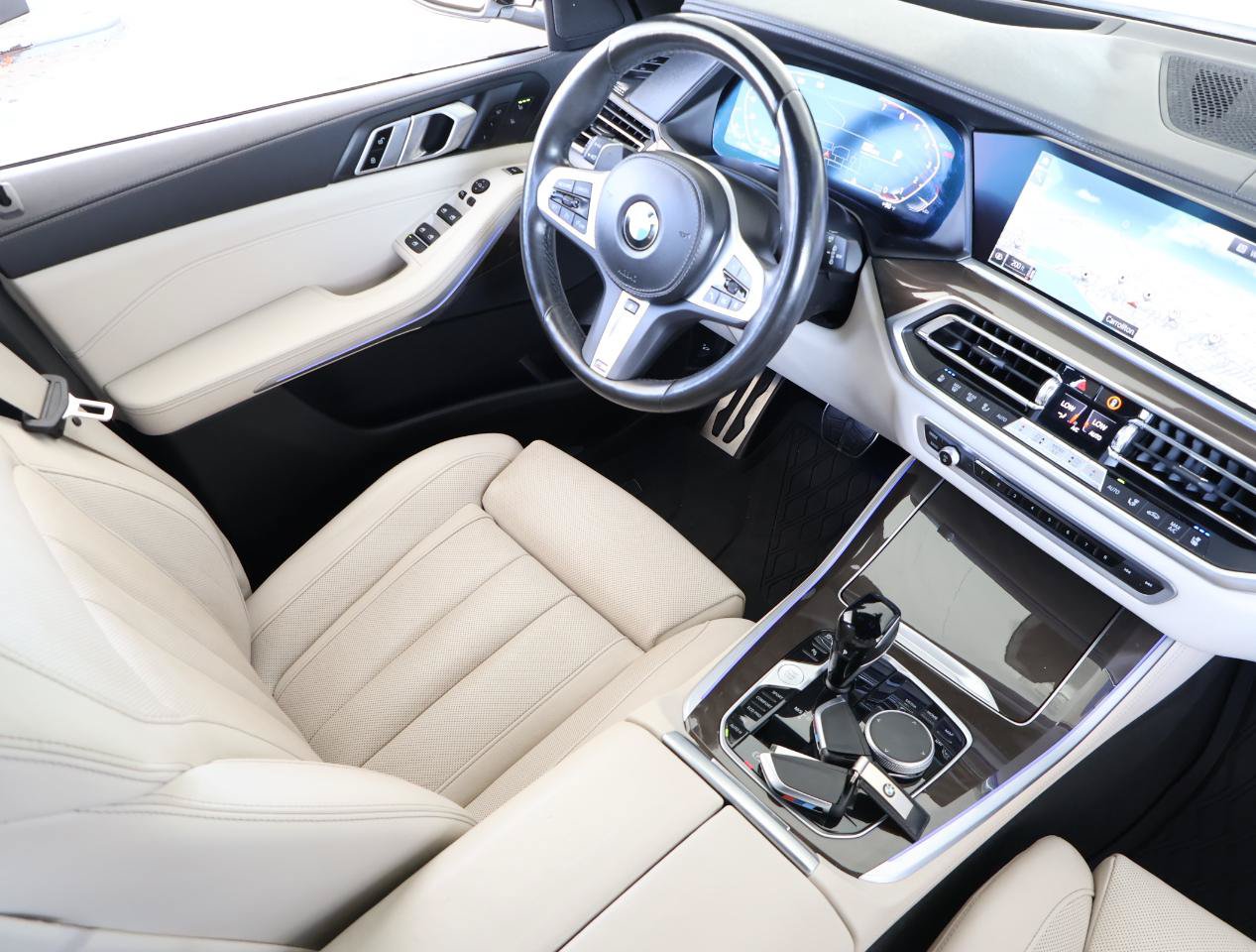 Used 2022 BMW X5 xDrive40i w/ M Sport Package AWD/4WD image 15