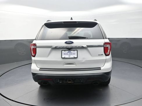 Used 2018 Ford Explorer 4WD w/ Class II Trailer Tow Package image 9