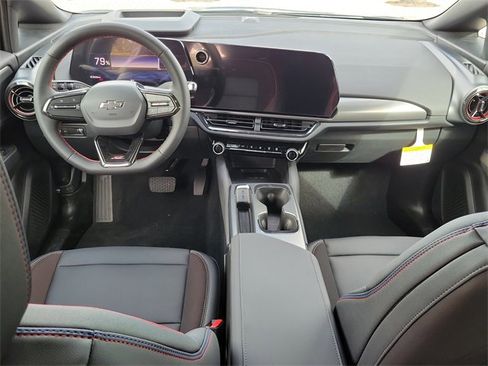 New 2026 Chevrolet Equinox EV RS image 10