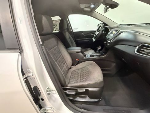 Used 2023 Chevrolet Equinox LT image 13