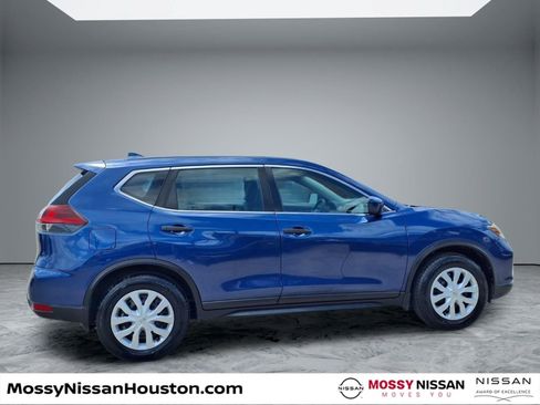 Used 2018 Nissan Rogue S FWD image 8