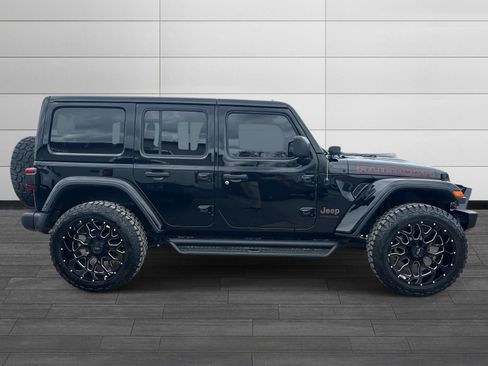 Used 2018 Jeep Wrangler Unlimited Rubicon image 2