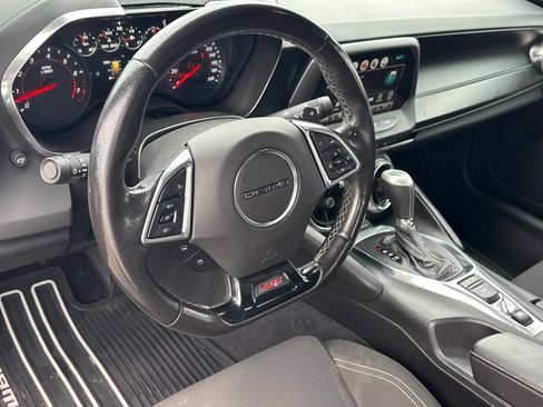 Used 2018 Chevrolet Camaro SS RWD image 14