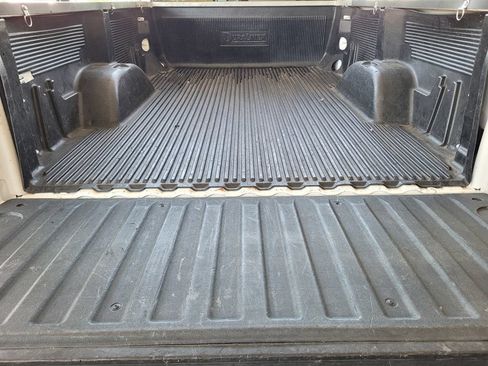 Used 2025 Chevrolet Silverado 1500 W/T RWD image 10