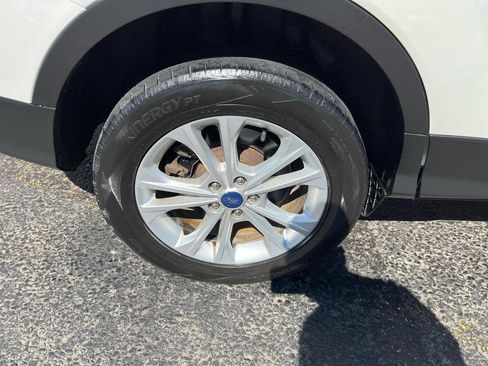 Used 2018 Ford Escape SEL AWD/4WD image 15