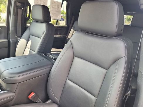 Used 2025 Chevrolet Tahoe LT AWD/4WD image 13
