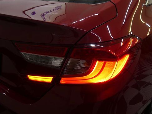 Used 2021 Honda Accord LX image 13