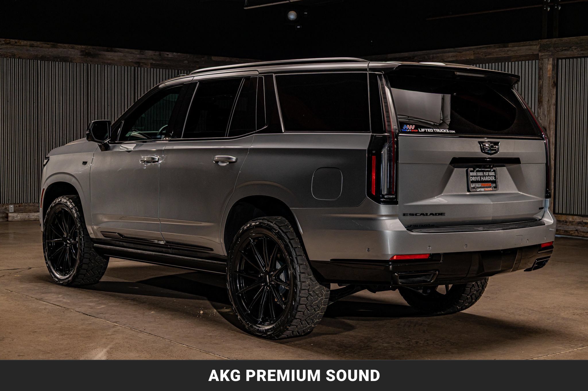Used 2026 Cadillac Escalade Platinum Sport w/ LPO, ONYX Package AWD/4WD image 7