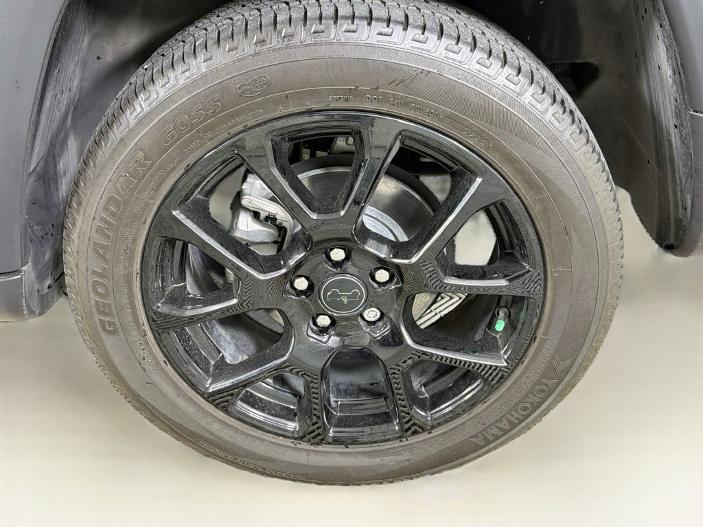 Used 2026 Jeep Compass Latitude AWD/4WD image 35