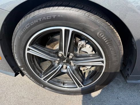 Used 2025 Ford Mustang Coupe RWD image 9