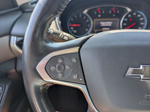 Used 2020 Chevrolet Traverse RS image 17