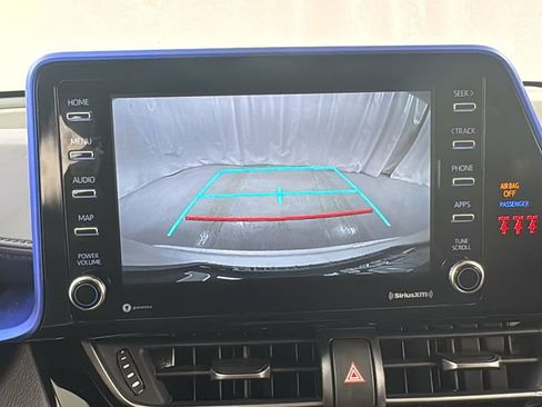 Used 2020 Toyota C-HR XLE image 25