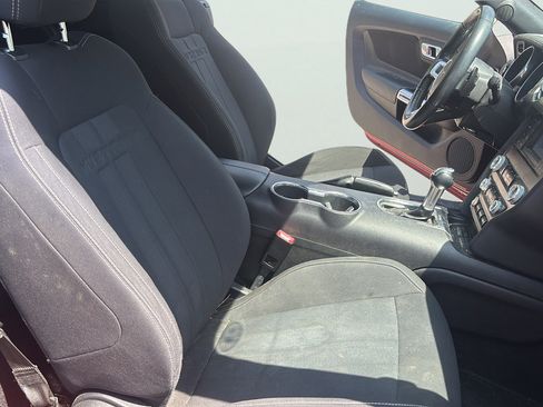 Used 2019 Ford Mustang Convertible w/ Black Accent Package RWD image 21