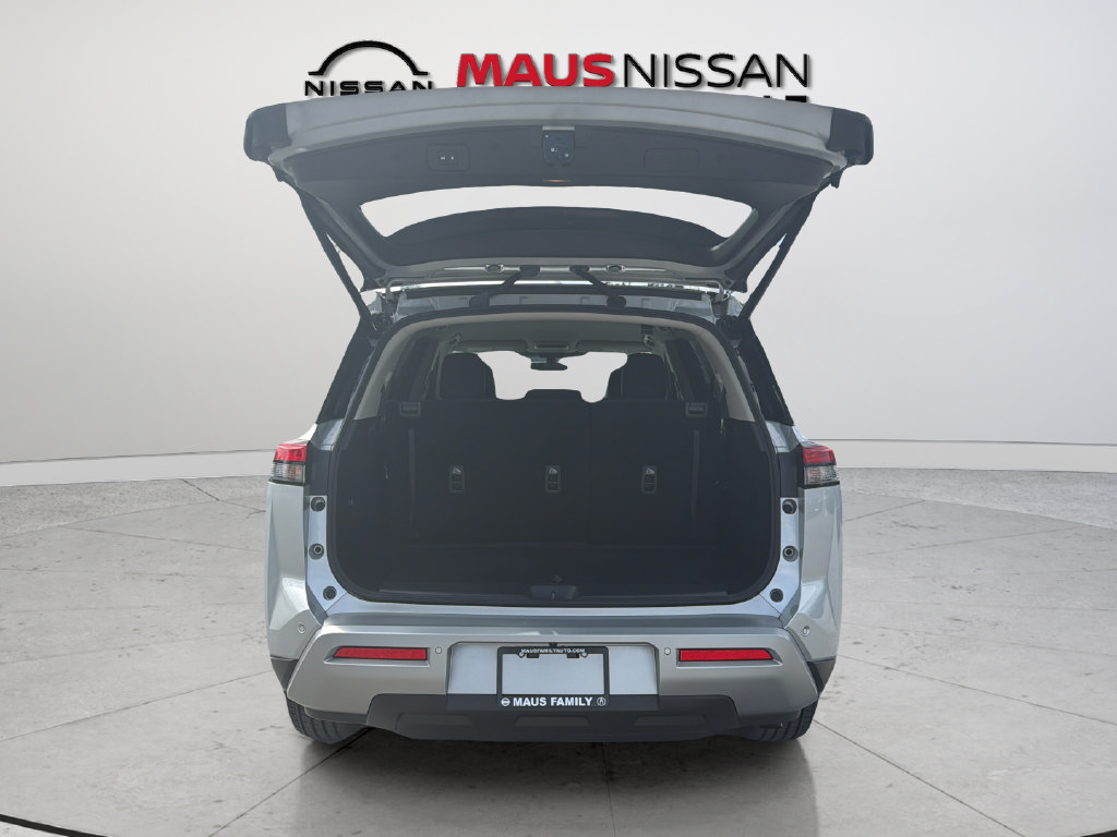 Certified 2025 Nissan Pathfinder SL FWD image 15