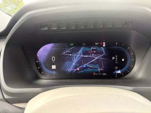 Certified 2023 Volvo XC90 B6 Plus w/ Protection Package AWD/4WD image 14