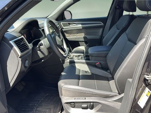 Used 2023 Volkswagen Atlas Cross Sport SEL AWD/4WD image 18