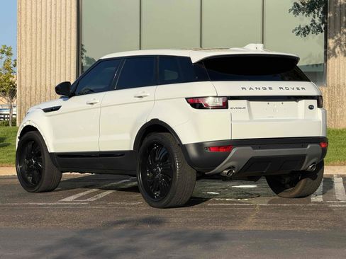 Used 2019 Land Rover Range Rover Evoque SE Premium AWD/4WD image 9