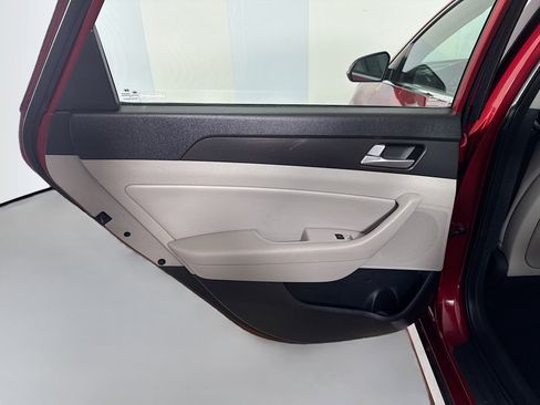 Used 2016 Hyundai Sonata Sport w/ Option Group 02 FWD image 26