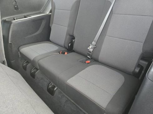 Used 2021 Chevrolet Traverse LS FWD image 29