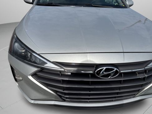 Used 2019 Hyundai Elantra SEL FWD image 40