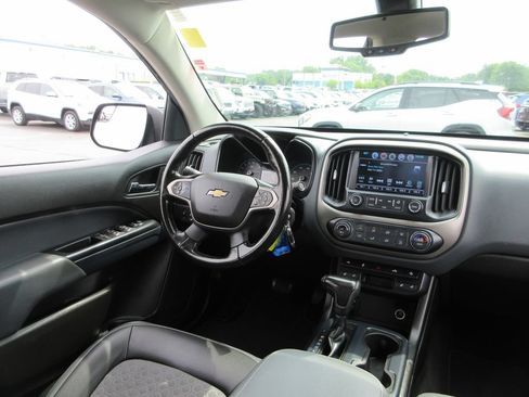 Used 2018 Chevrolet Colorado Z71 AWD/4WD image 26