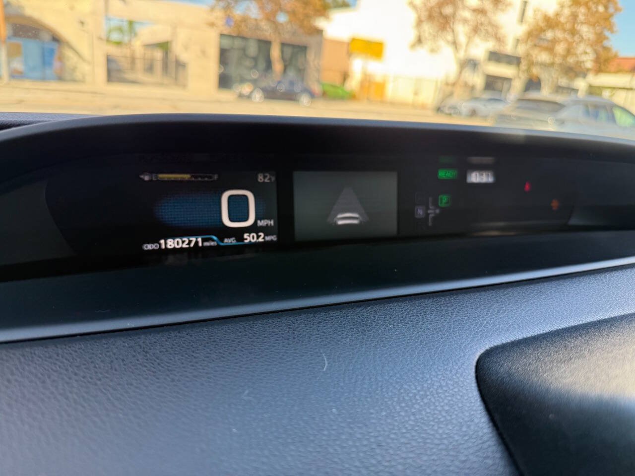 Used 2019 Toyota Prius L Eco FWD image 39