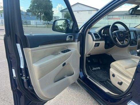 Used 2015 Jeep Grand Cherokee Limited RWD image 13