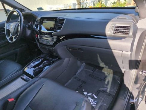 Used 2020 Honda Pilot Black Edition image 33