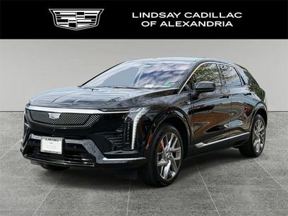 Used 2025 Cadillac Optiq Luxury 1