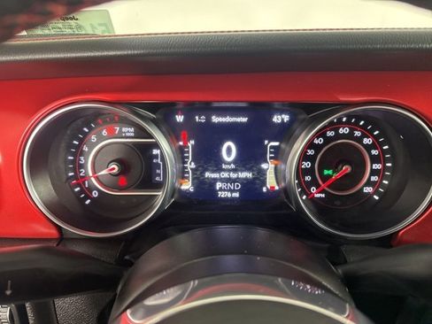 Used 2022 Jeep Wrangler Unlimited Rubicon w/ Cold Weather Group image 23