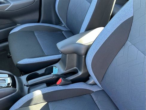 New 2025 Nissan Versa SV w/ Trunk Package image 31