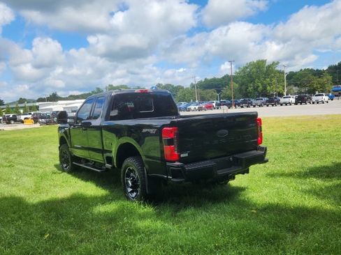 Used 2023 Ford F250 XLT w/ XLT Premium Package AWD/4WD image 3