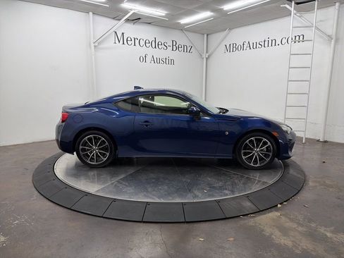 Used 2020 Toyota 86 image 8