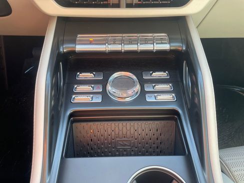 New 2026 Lincoln Nautilus Reserve image 10