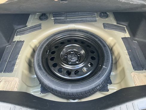 Used 2016 Lincoln MKZ AWD w/ Equipment Group 300A Reserve image 30