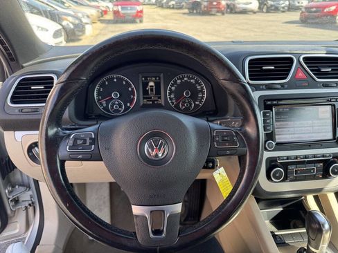 Used 2012 Volkswagen Eos Komfort FWD image 8