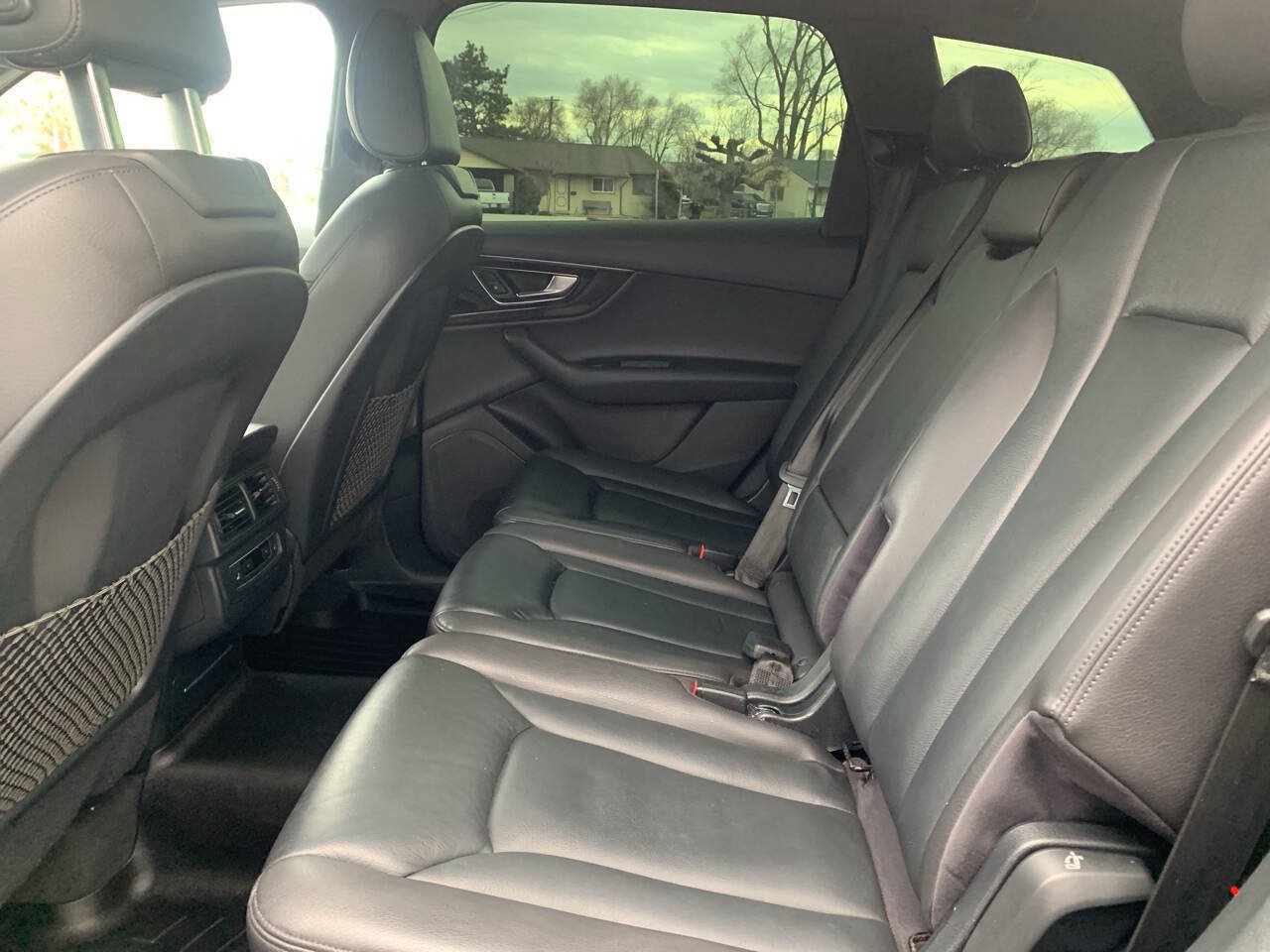 Used 2017 Audi Q7 3.0T Premium Plus w/ Premium Plus Package AWD/4WD image 10
