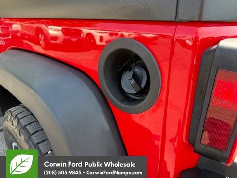 Used 2016 Jeep Wrangler Unlimited Sport w/ Quick Order Package 24S AWD/4WD image 10