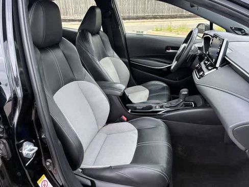 Used 2019 Toyota Corolla XSE FWD image 22