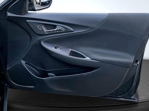 Used 2023 Chevrolet Malibu LT image 28