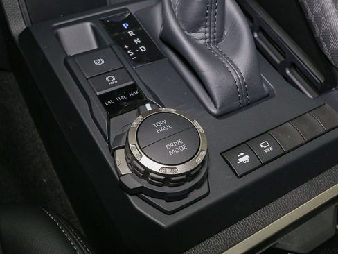 New 2026 Toyota Tacoma Limited AWD/4WD image 21