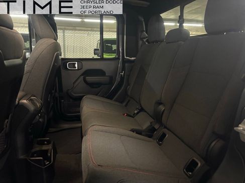 New 2025 Jeep Gladiator Rubicon w/ Safety Group image 14