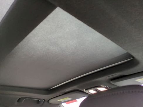 New 2026 Volvo XC40 B5 Ultra w/ Protection Package Premier image 21