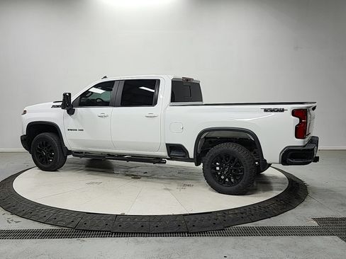 Used 2025 Chevrolet Silverado 2500 LT w/ Trail Boss Package AWD/4WD image 5