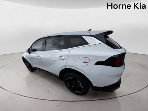 New 2026 Kia Sportage EX FWD image 6