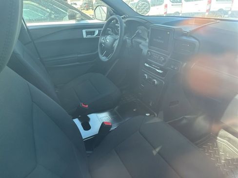 New 2025 Ford Explorer 4WD Police Interceptor image 3