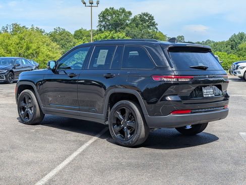 Used 2024 Jeep Grand Cherokee Limited w/ Black Appearance Package RWD image 7