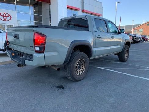 Used 2022 Toyota Tacoma SR5 w/ Trail Edition image 3