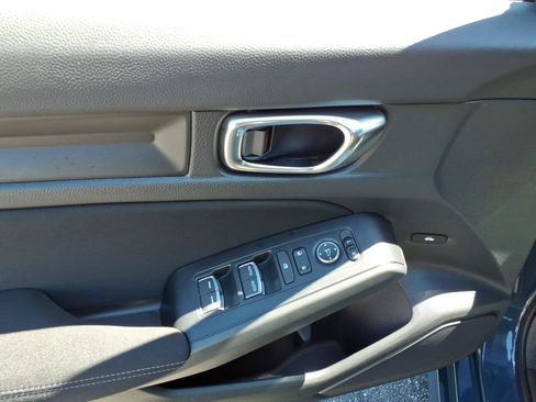 Certified 2025 Honda Civic Sport image 12