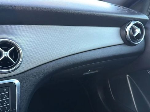 Used 2018 Mercedes-Benz GLA 250 image 27